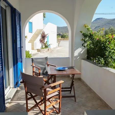 Varda - Kythoikies Kythira Town